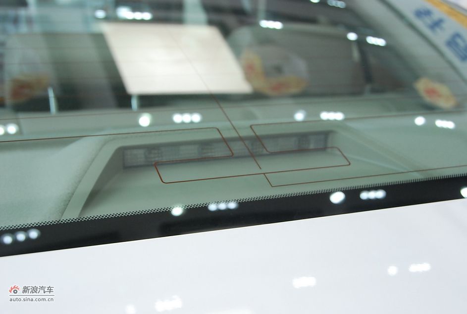 2011款广汽丰田凯美瑞纪念版