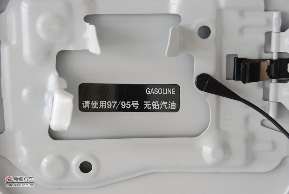 2011款广汽丰田凯美瑞纪念版