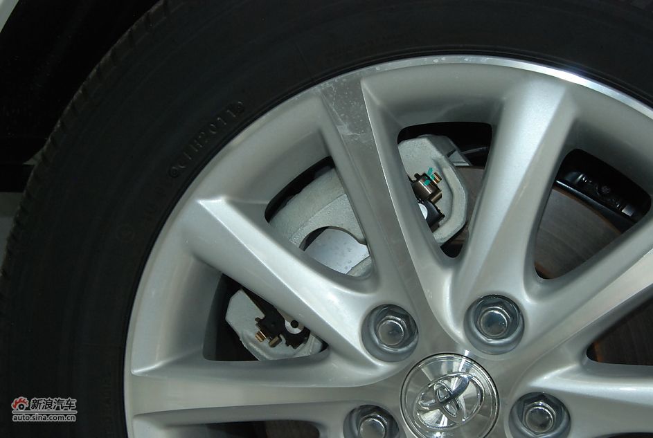 2011款广汽丰田凯美瑞纪念版