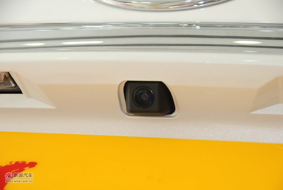 2011款广汽丰田凯美瑞纪念版