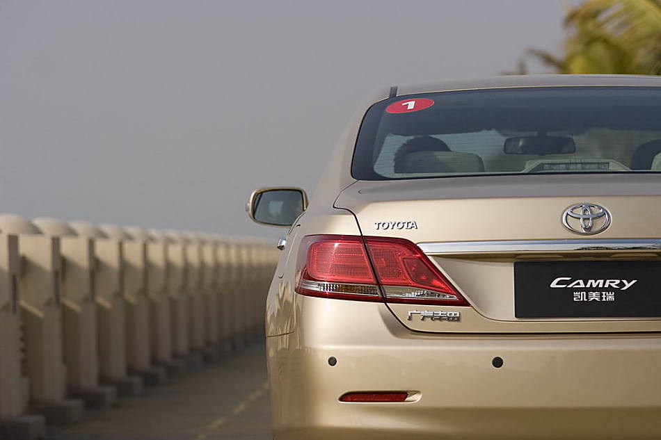 新款凯美瑞外观