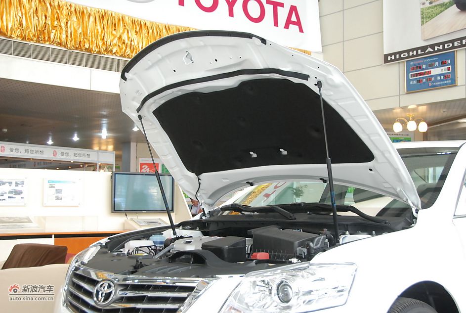 2011款广汽丰田凯美瑞纪念版