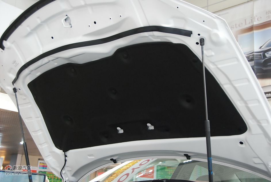 2011款广汽丰田凯美瑞纪念版