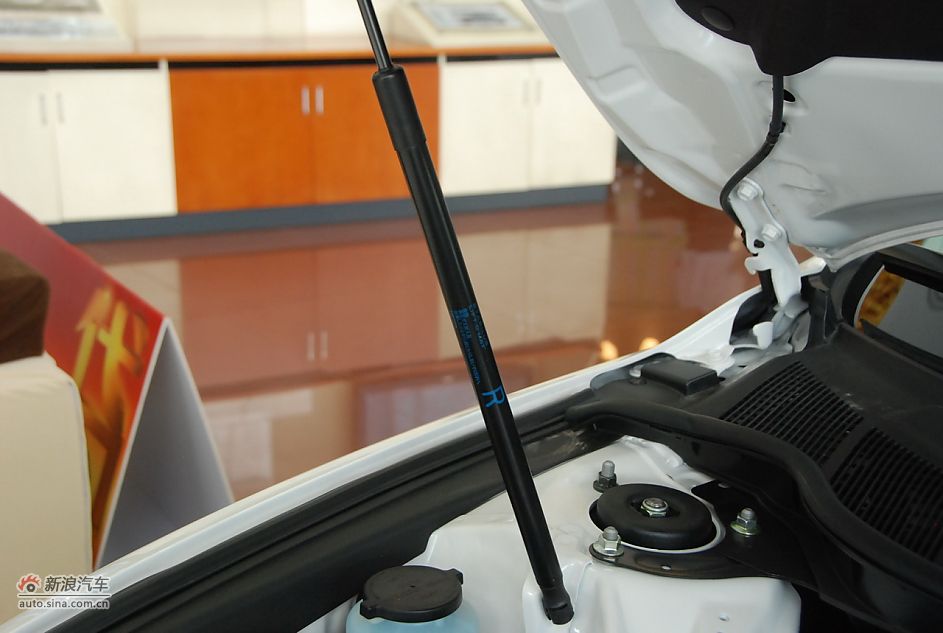 2011款广汽丰田凯美瑞纪念版