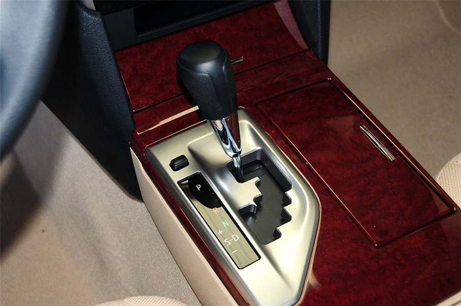 2013款凯美瑞2.0E精英版