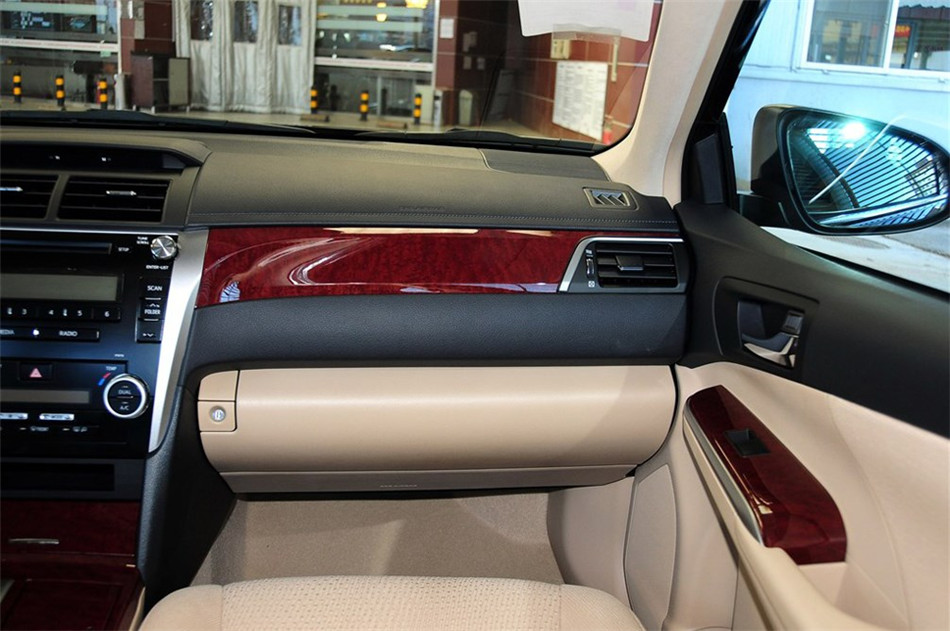 2013款凯美瑞2.0E精英版