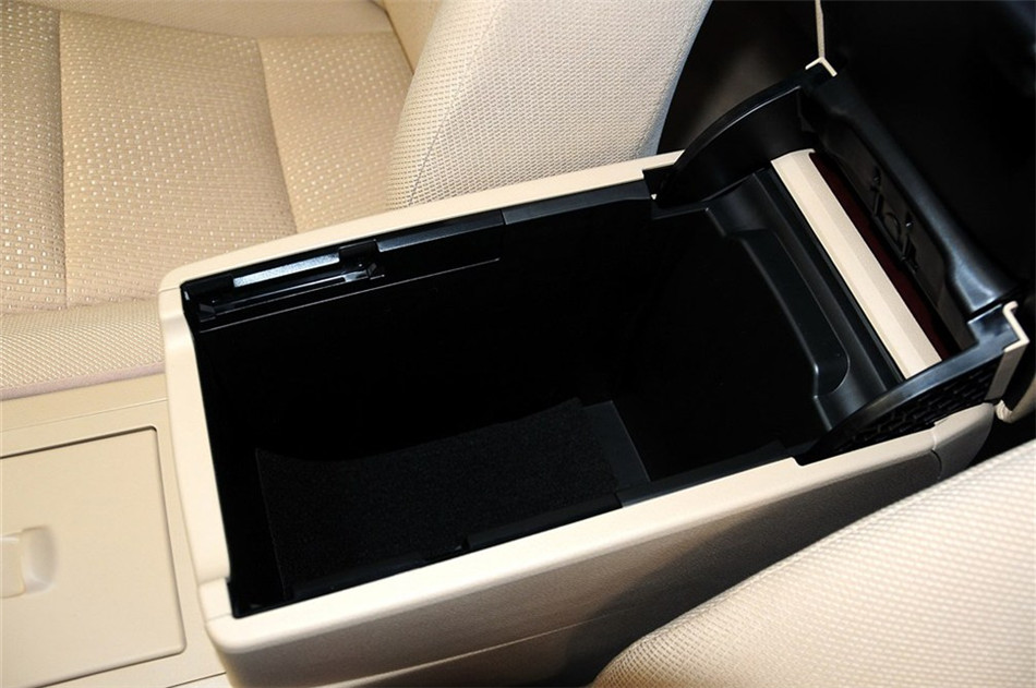 2013款凯美瑞2.0E精英版