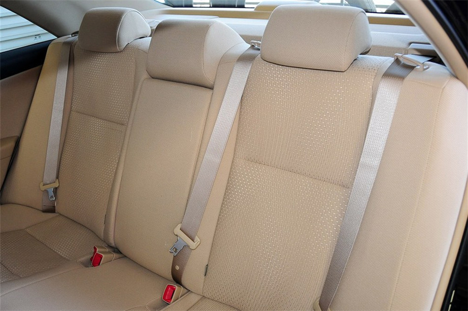 2013款凯美瑞2.0E精英版