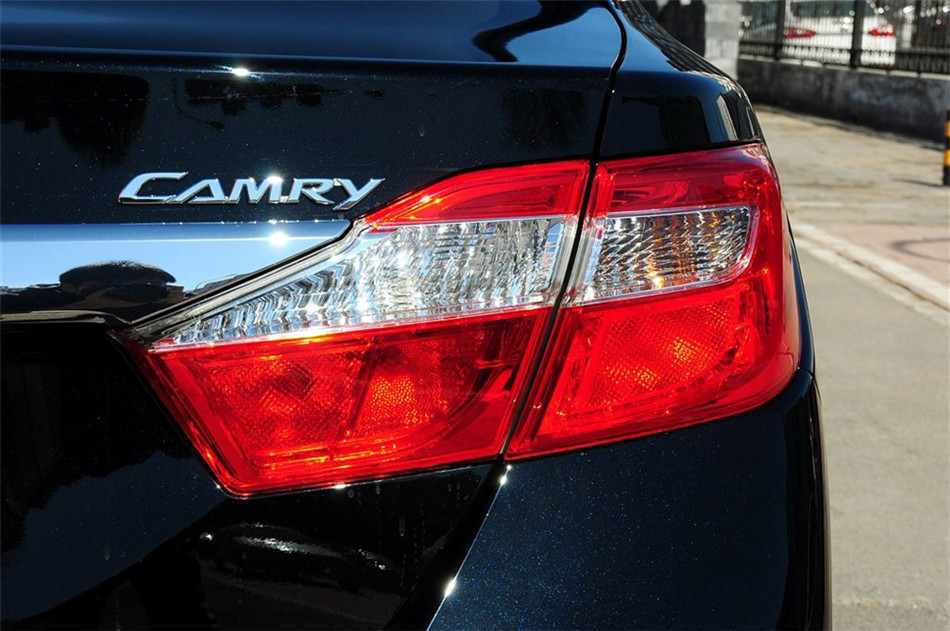 2013款凯美瑞2.0E精英版