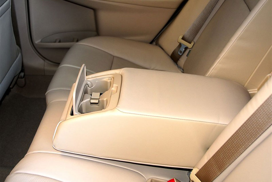 2013款凯美瑞2.5G舒适版