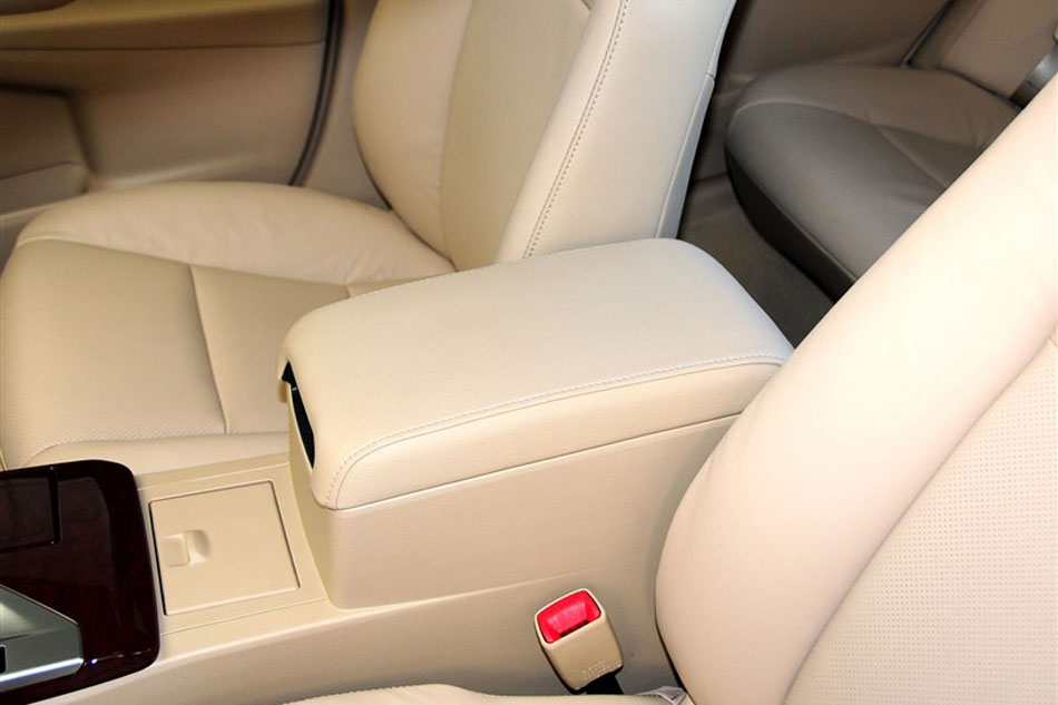 2013款凯美瑞2.5G舒适版