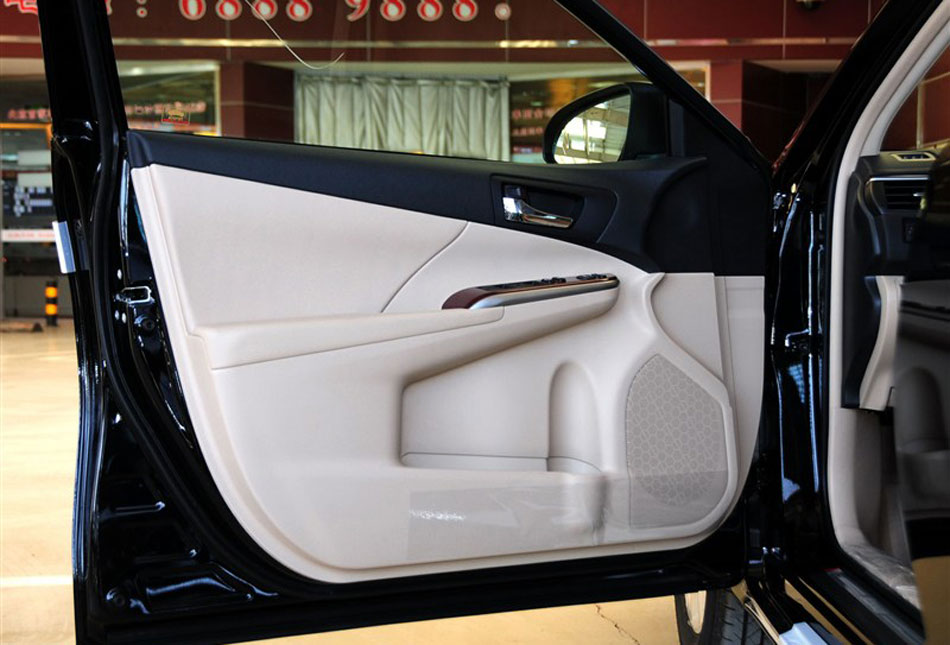 2013款凯美瑞2.5G舒适版