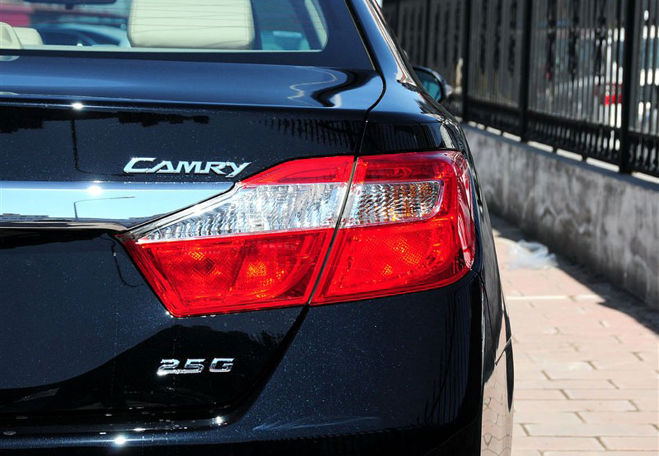 2013款凯美瑞2.5G舒适版