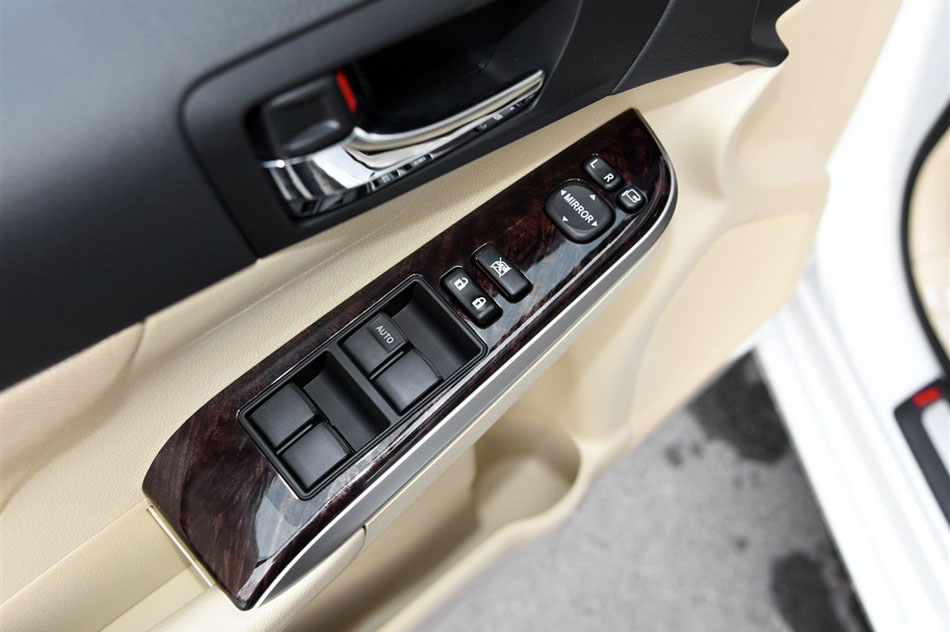 2015款 2.0E 精英版 空间