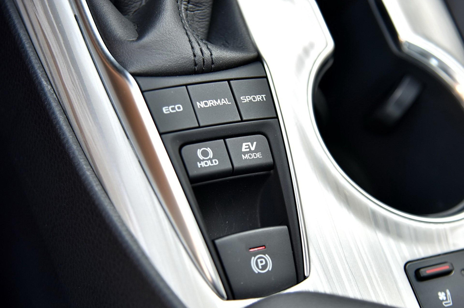 2018款 2.5HQ 旗舰版 内饰