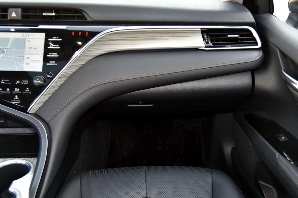 2018款 2.5HQ 旗舰版 内饰