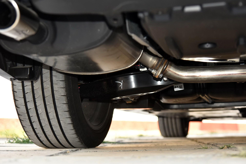 2018款 2.5HQ 旗舰版 引擎底盘