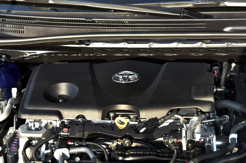 2018款 2.5HQ 旗舰版 引擎底盘