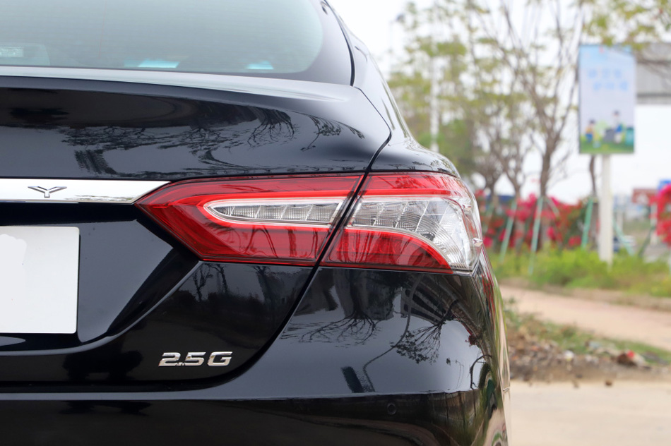 2021款 2.5G 豪华版 细节