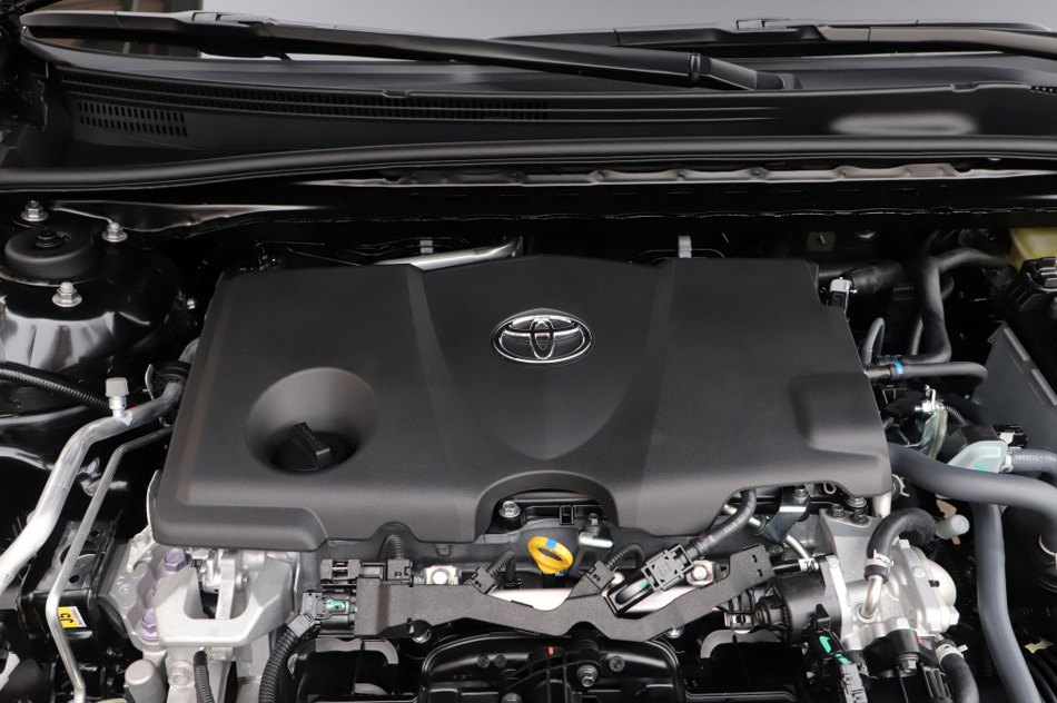 2021款 2.5G 豪华版 引擎底盘