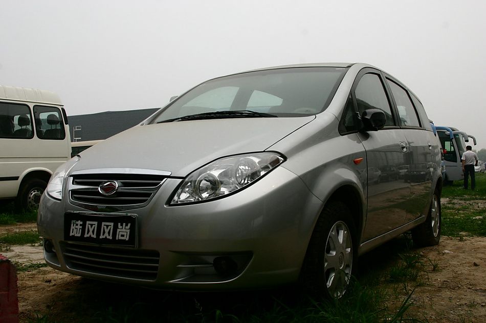 江铃陆风风尚外观