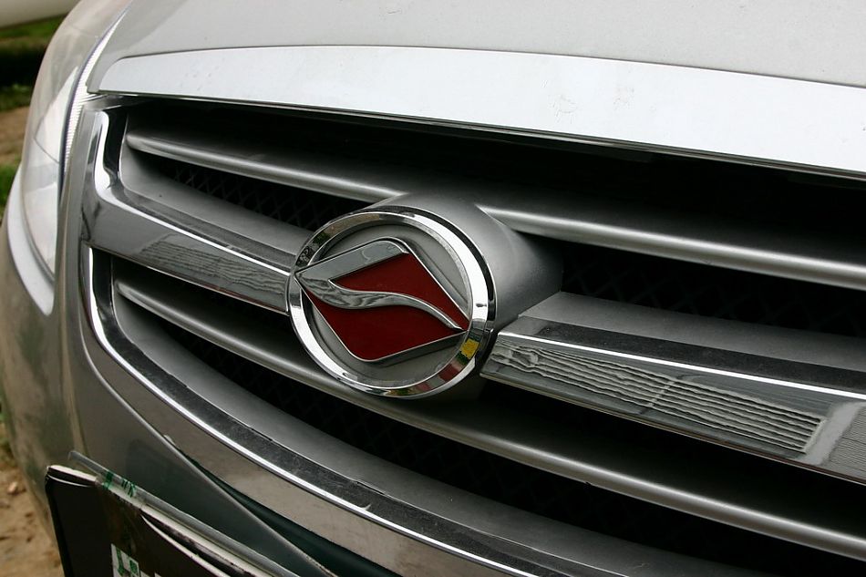 江铃陆风风尚外观