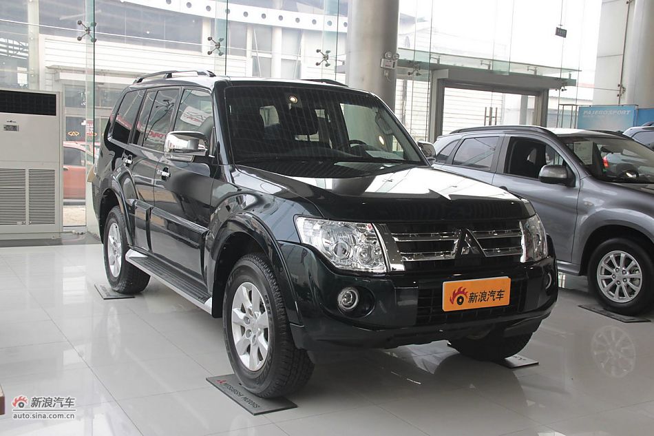 2012款帕杰罗3.0L自动精英版