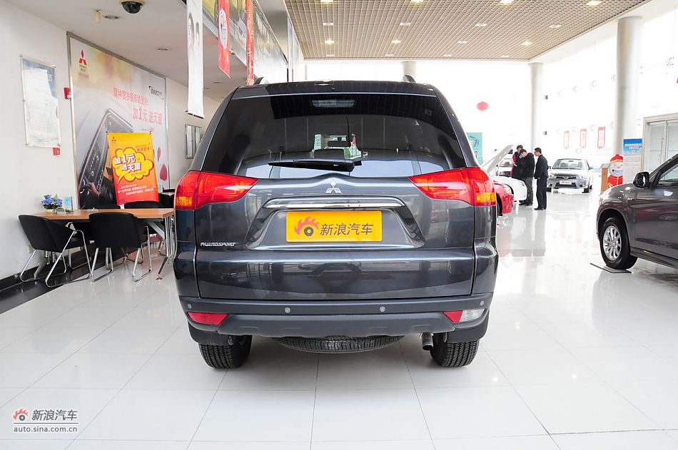 2012款帕杰罗劲畅实拍