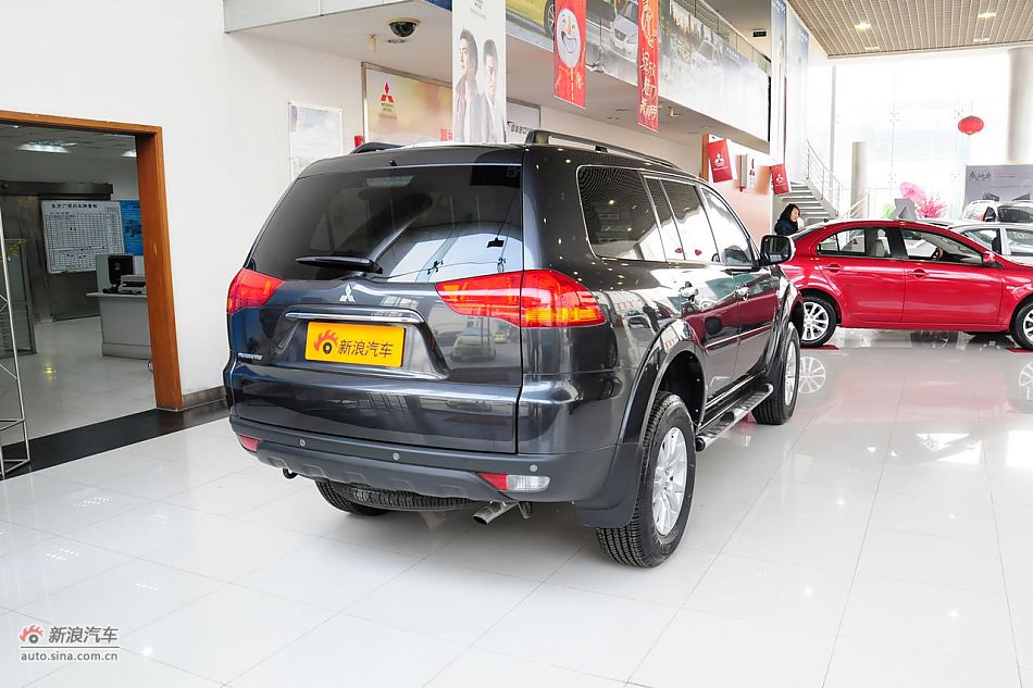 2012款帕杰罗劲畅实拍