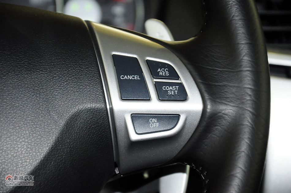 2012款帕杰罗劲畅实拍