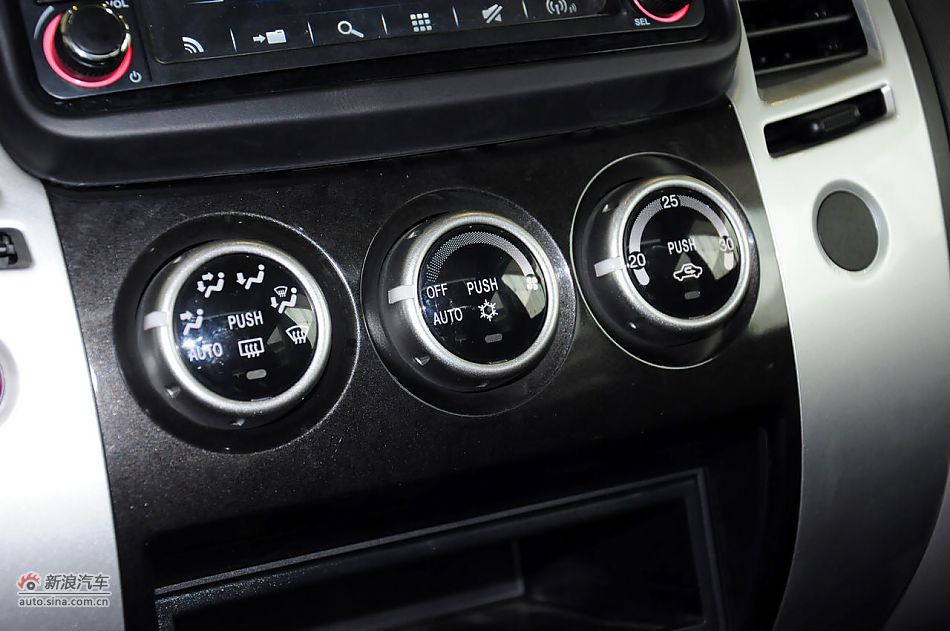 2012款帕杰罗劲畅实拍