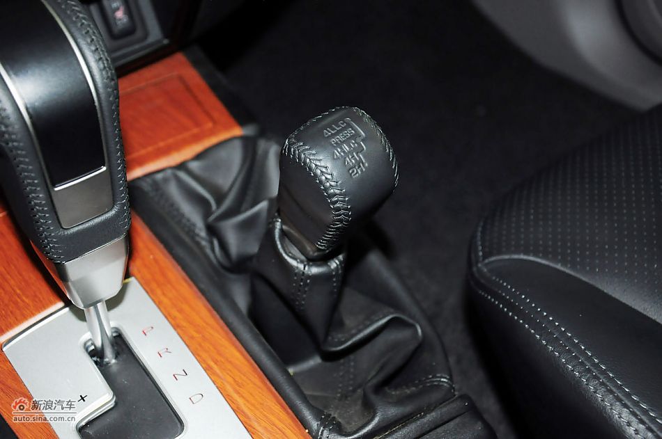 2012款帕杰罗劲畅实拍