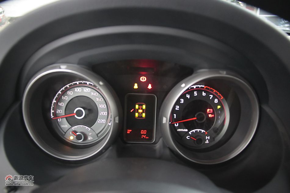 2012款帕杰罗3.0L自动精英版