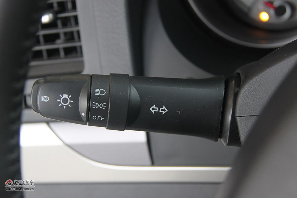 2012款帕杰罗3.0L自动精英版