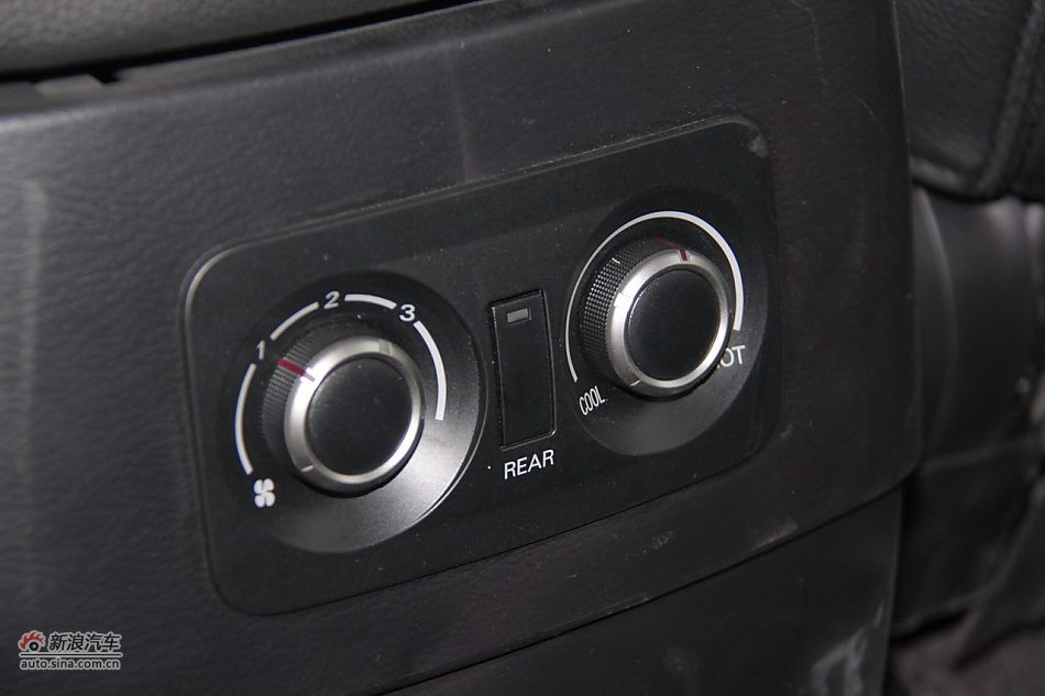 2012款帕杰罗3.0L自动精英版