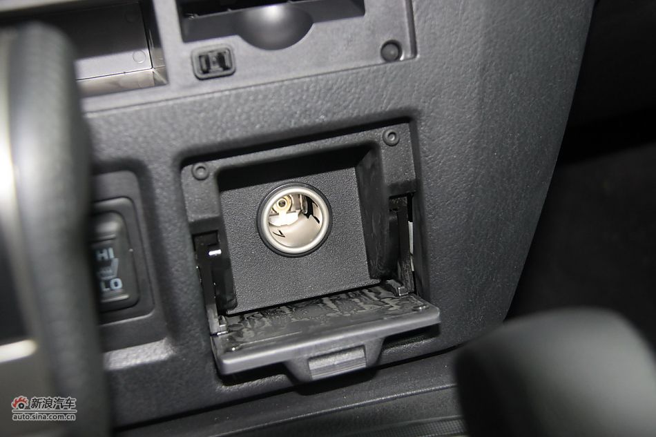 2012款帕杰罗3.0L自动精英版