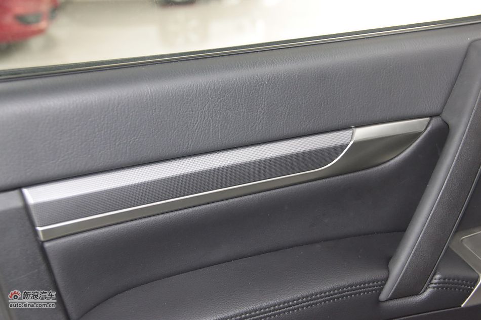 2012款帕杰罗3.0L自动精英版