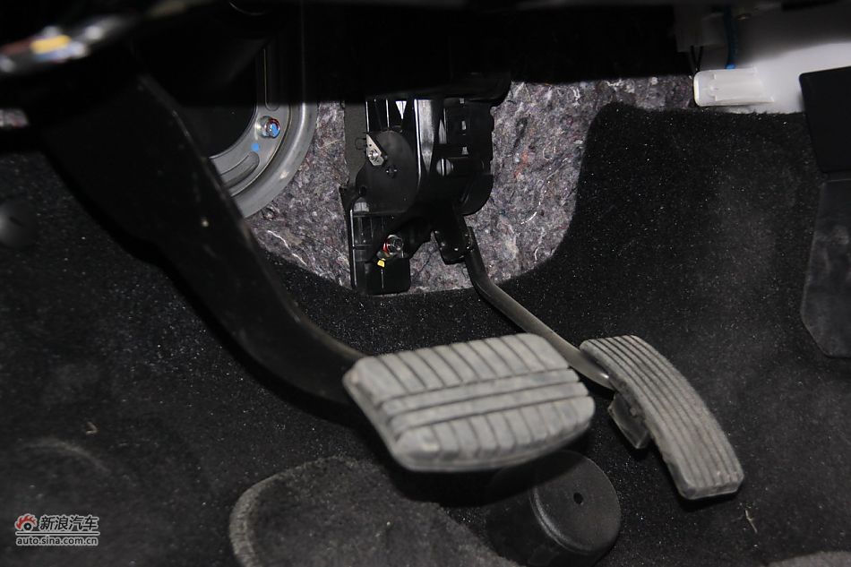 2012款帕杰罗3.0L自动精英版