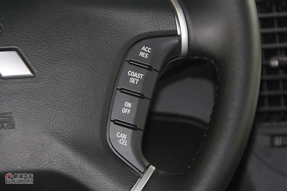 2012款帕杰罗3.0L自动精英版