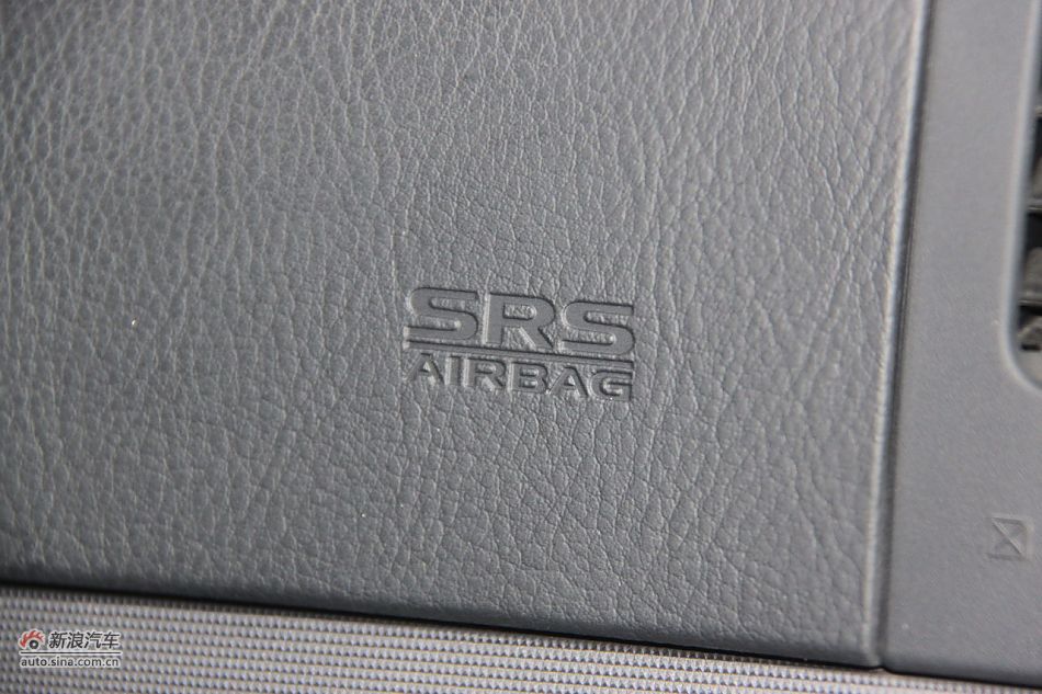 2012款帕杰罗3.0L自动精英版