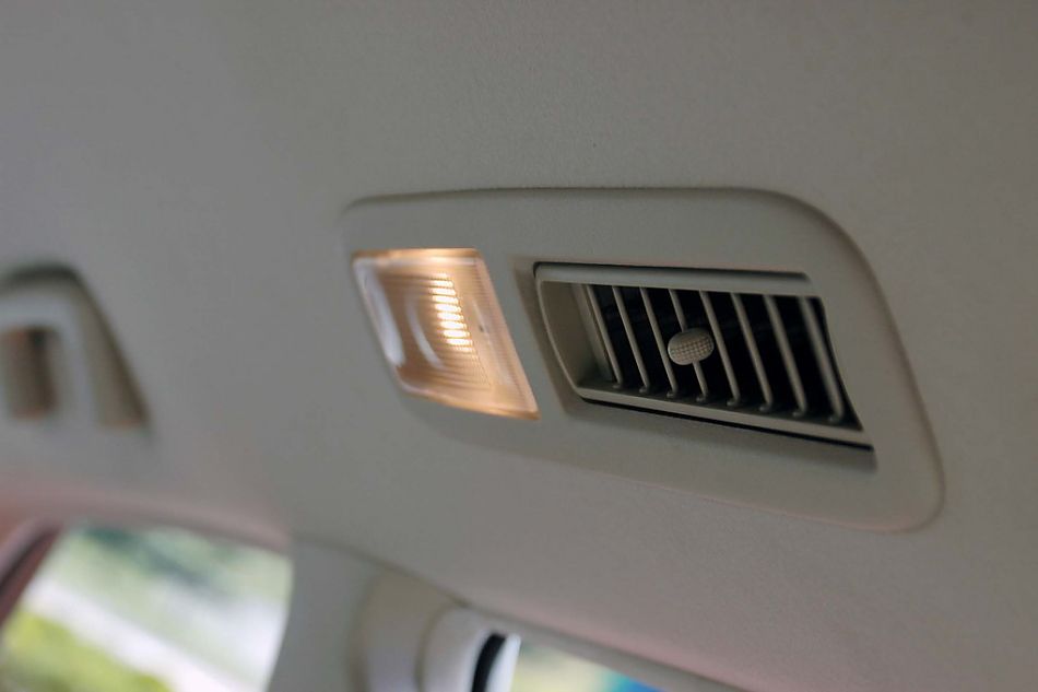 新浪试驾全新PAJERO