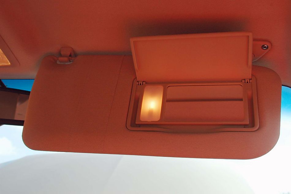 新浪试驾全新PAJERO