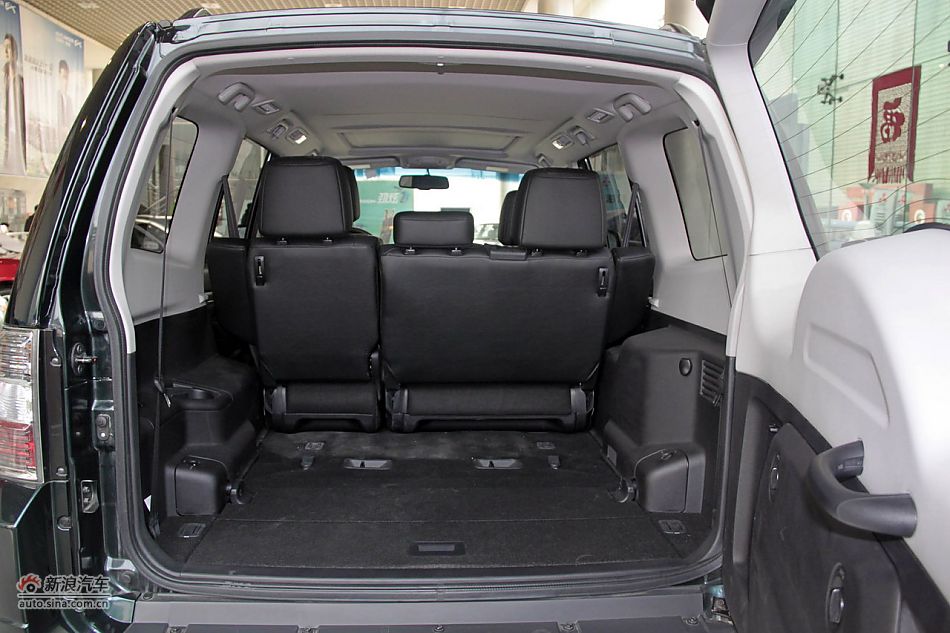 2012款帕杰罗3.0L自动精英版