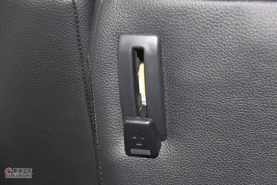 2012款帕杰罗3.0L自动精英版