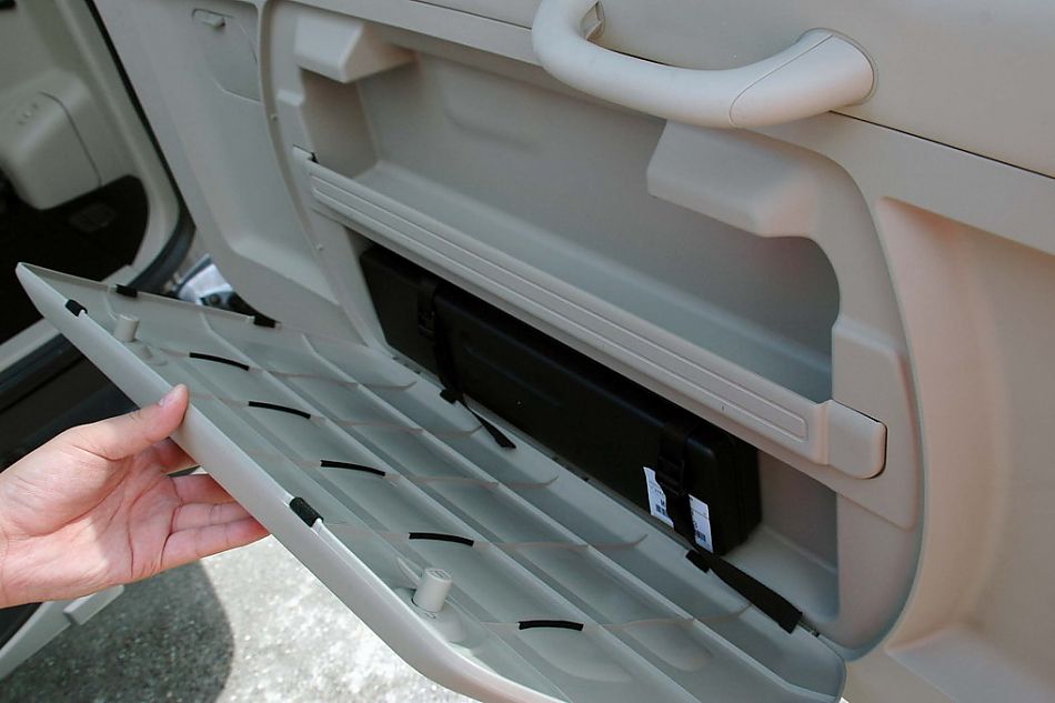 新浪试驾全新PAJERO