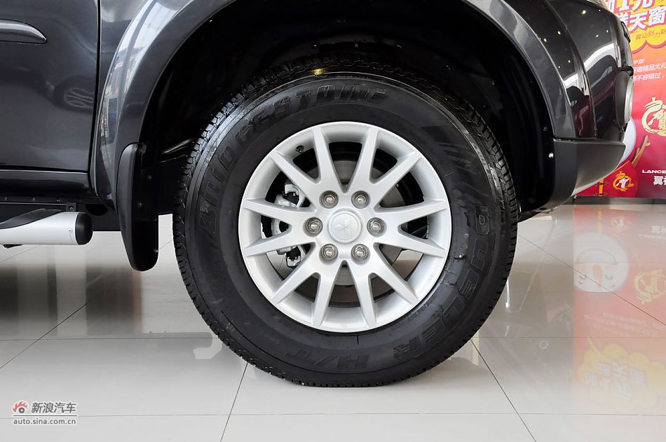 2012款帕杰罗劲畅实拍