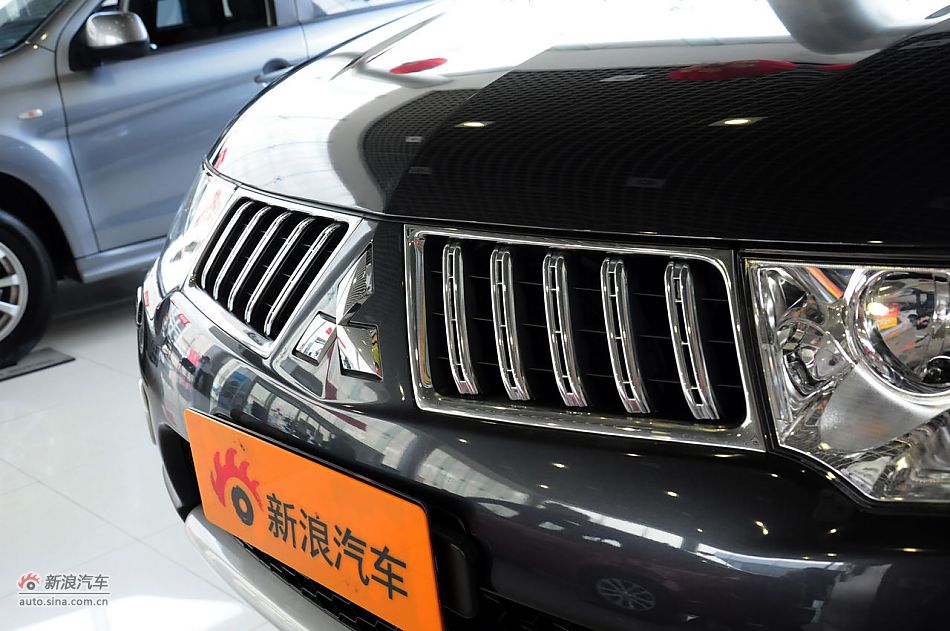 2012款帕杰罗劲畅实拍