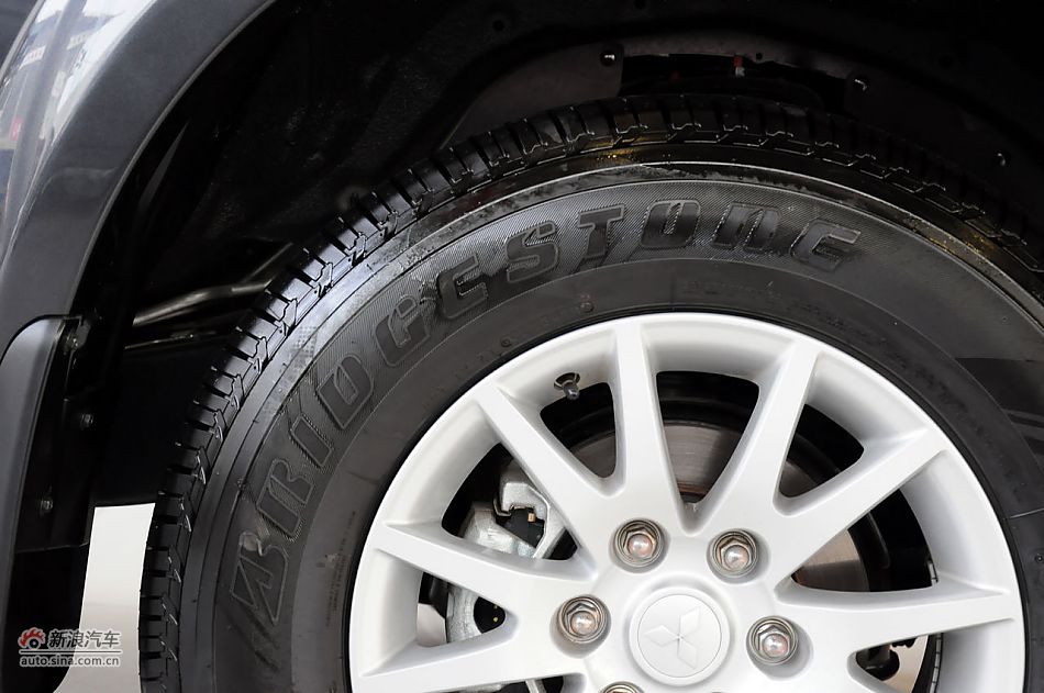 2012款帕杰罗劲畅实拍