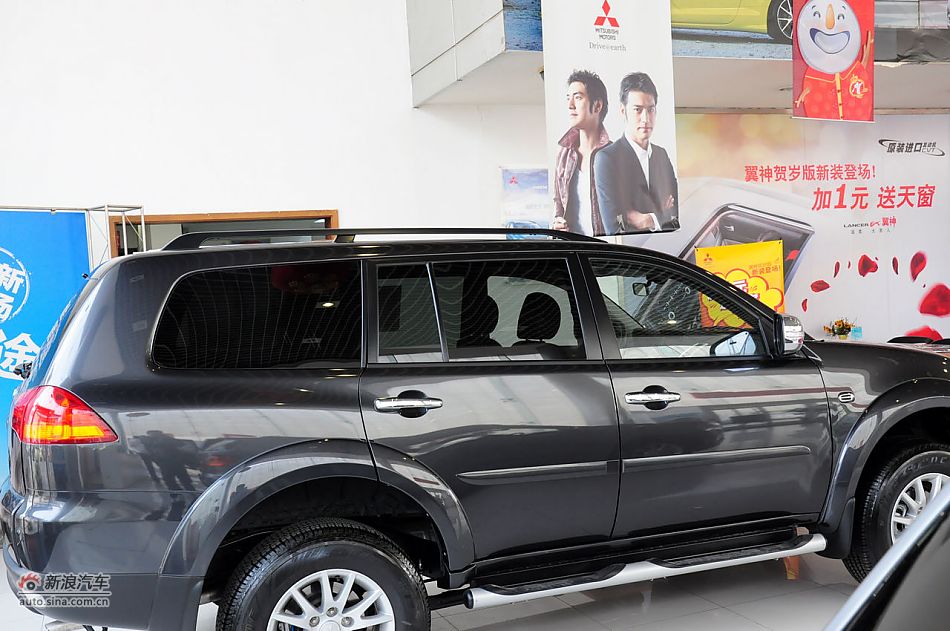 2012款帕杰罗劲畅实拍