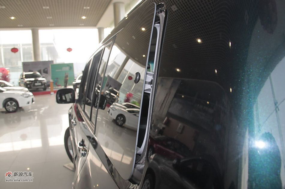 2012款帕杰罗3.0L自动精英版